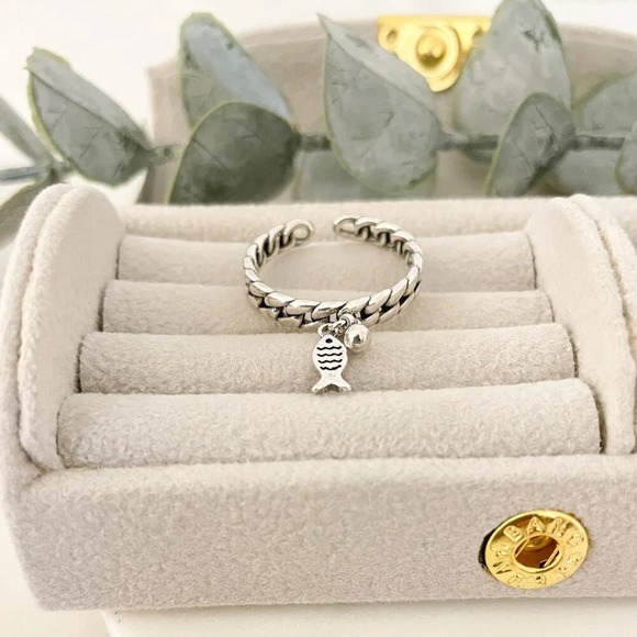 925 Sterling Silver Curb Chain Link Ring Dangle Ring Fish Ring Dainty Ring Band - Picture 5 of 9
